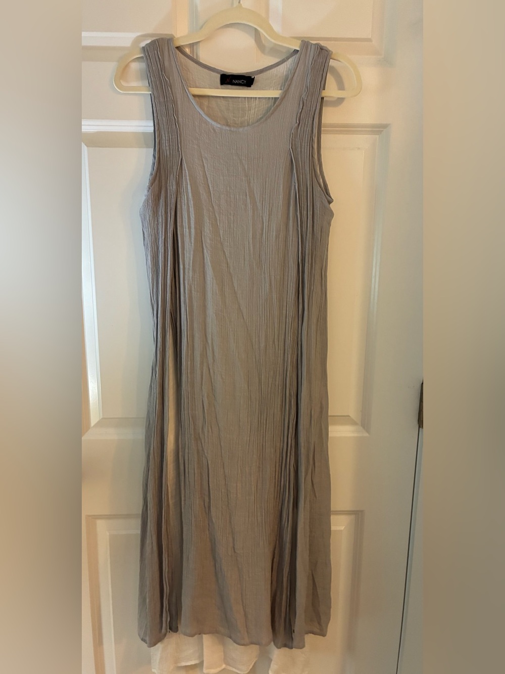 Sleeveless Light Gray & White Maxi Dress by Nancy XL
